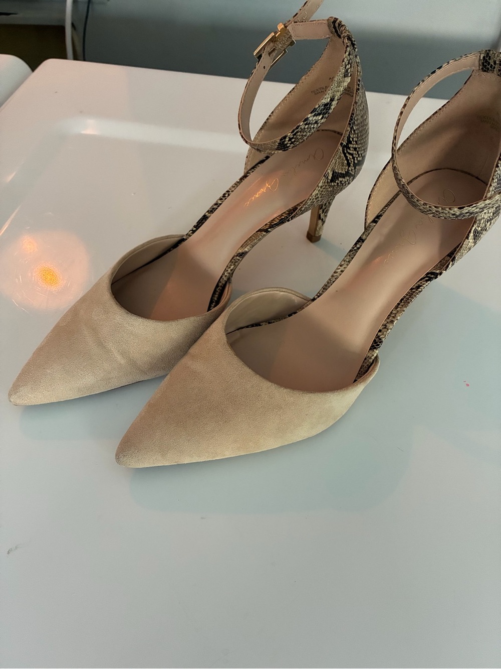 Amelia Grace 8.5Women’s Beige Pointed-Toe Ankle-Strap Pumps By Charles and Keith